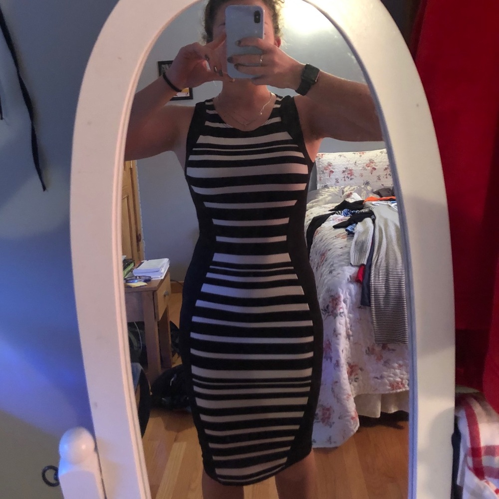 Hourglass long sleeveless dress